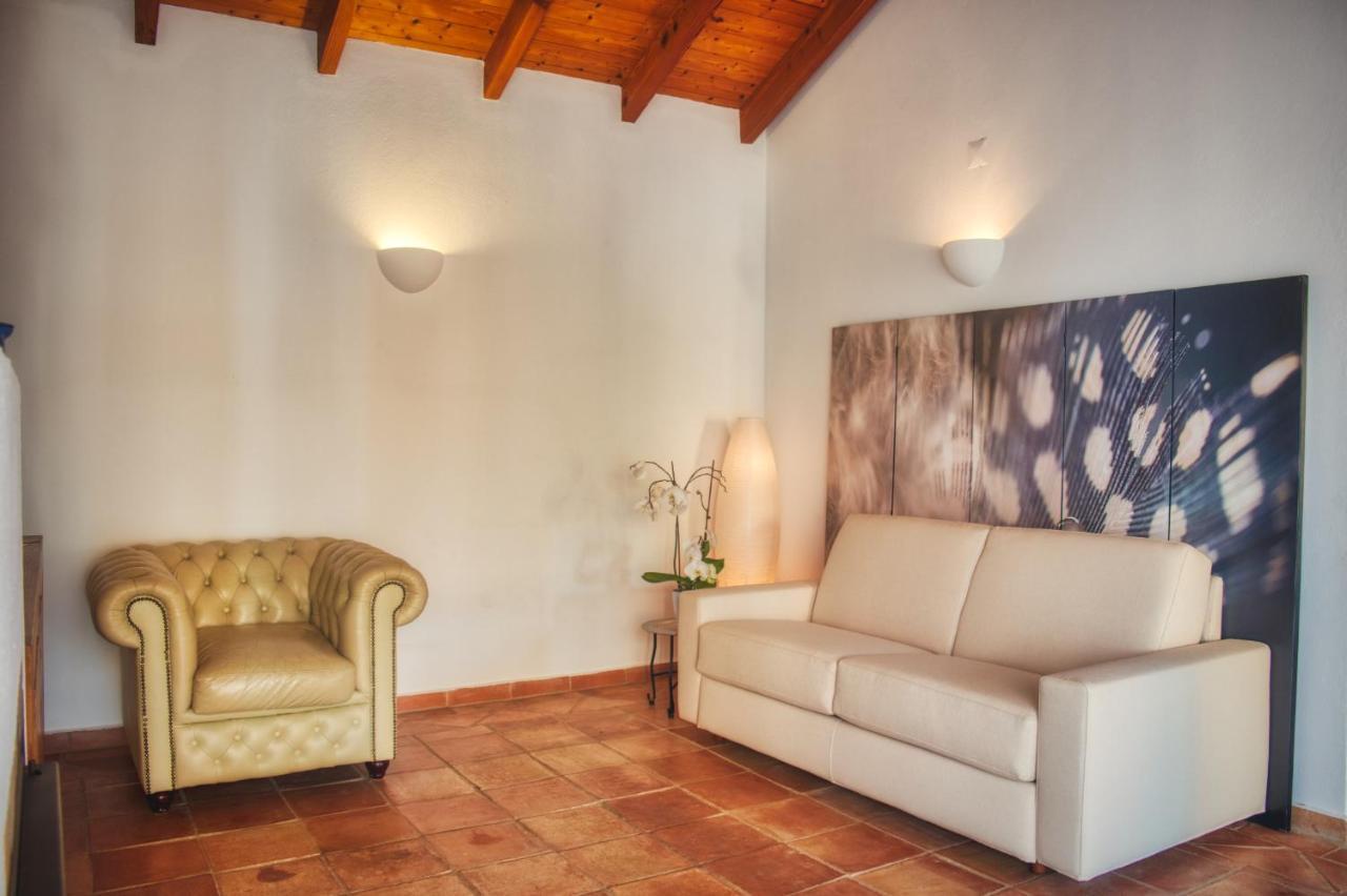 Moonshine Guest House With Private Studios And Private Cottage ラゴス エクステリア 写真