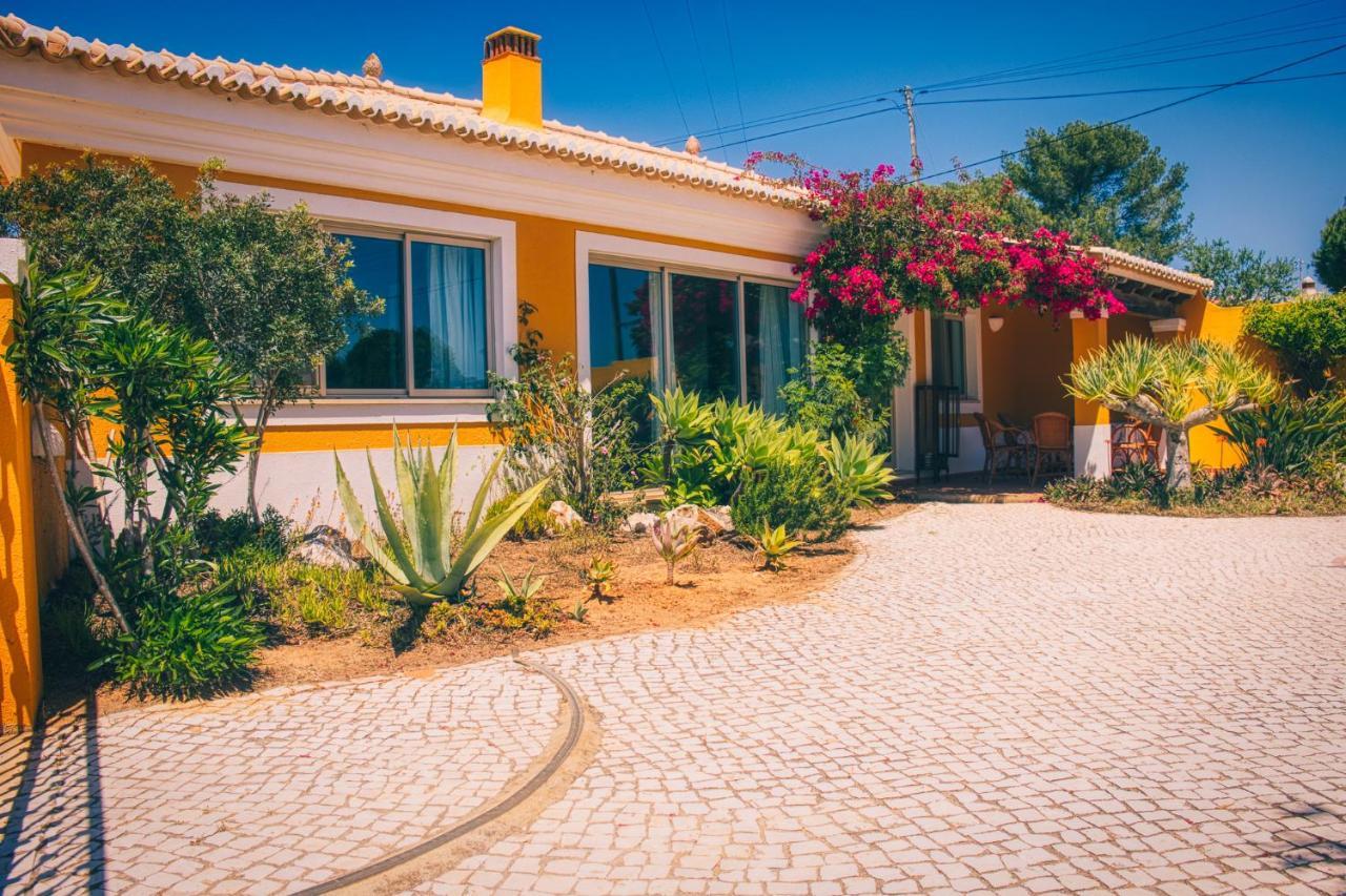 Moonshine Guest House With Private Studios And Private Cottage ラゴス エクステリア 写真