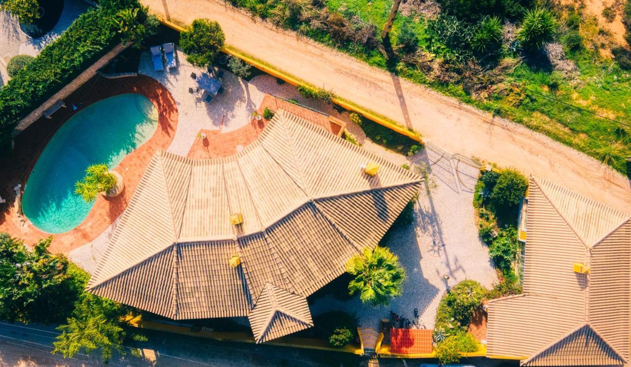 Moonshine Guest House With Private Studios And Private Cottage ラゴス エクステリア 写真